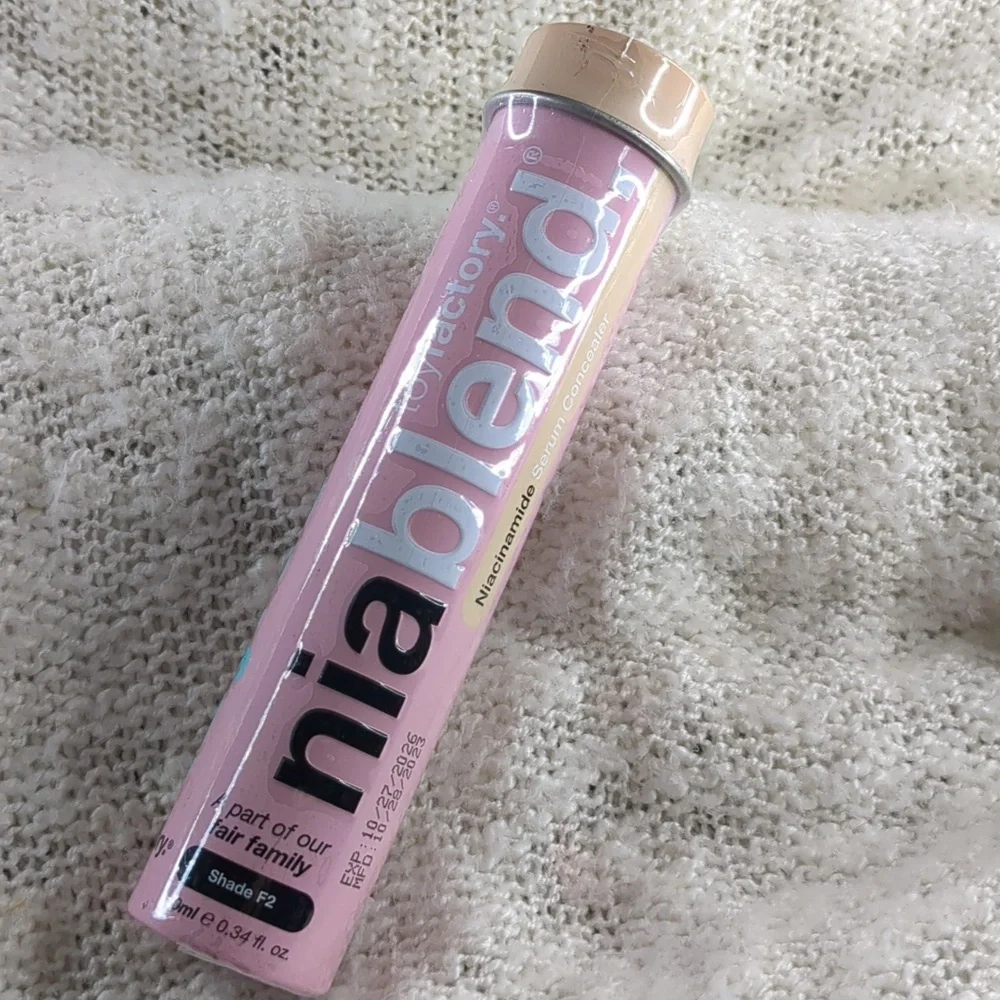 toyfactory Niablend Serum Concealer in F2(Fair), 10ml/0.34fl oz